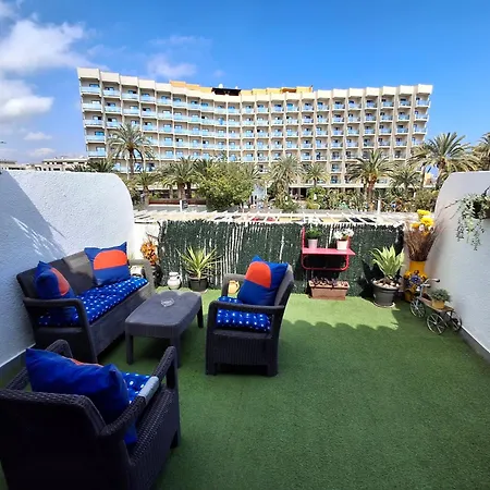 Apartament Tropicana *