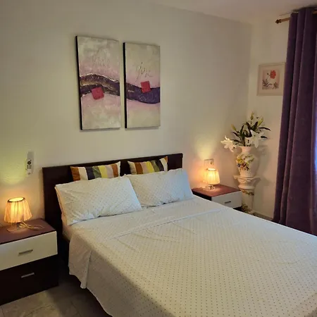 Apartament Tropicana *